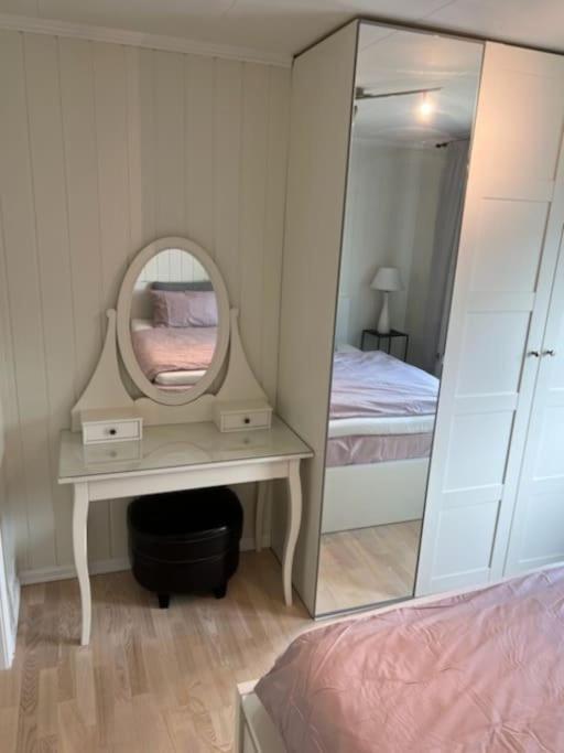 Sentral 4-Roms Leilighet I Trollbakken Tromsø Exteriér fotografie