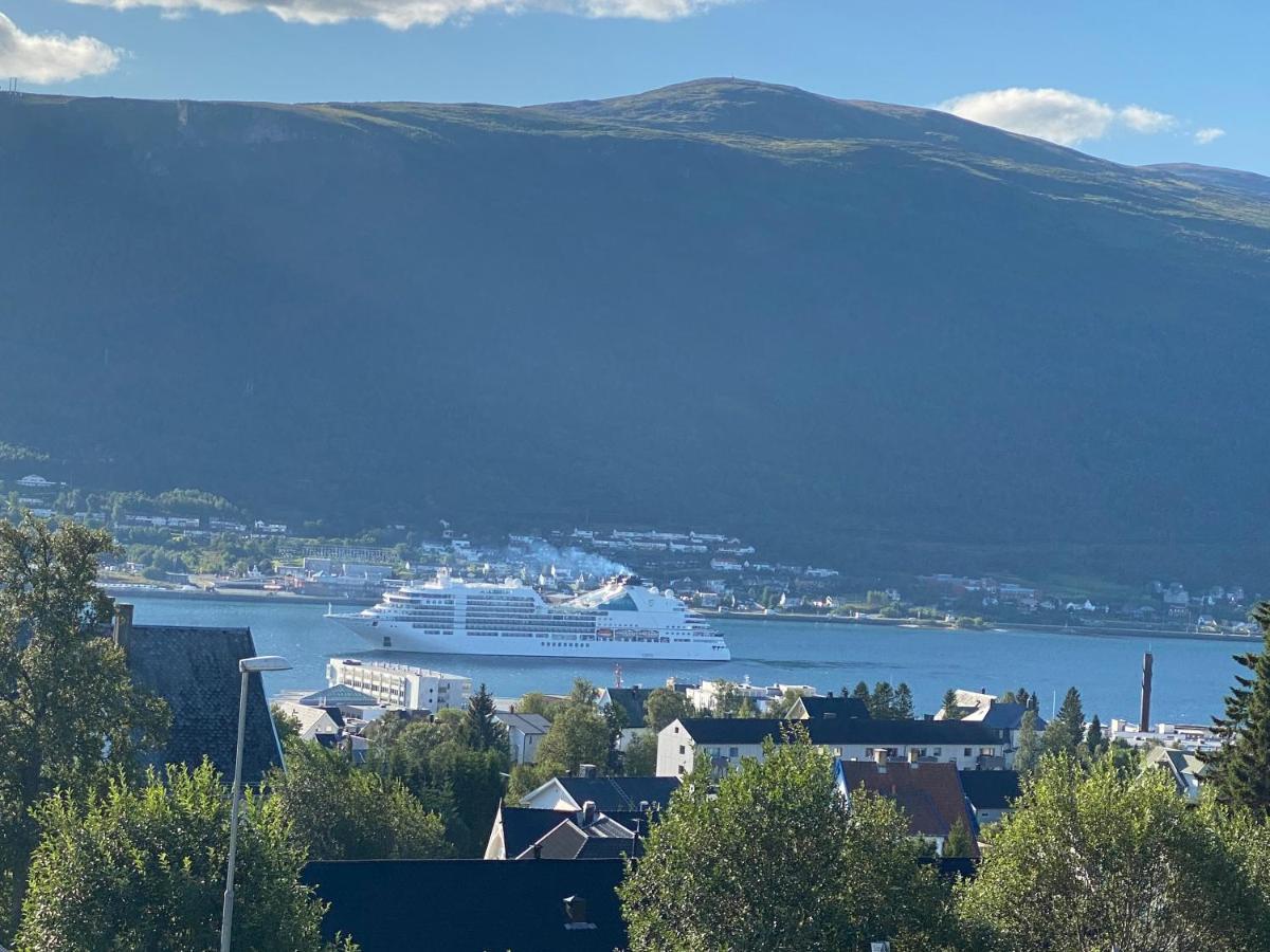 Sentral 4-Roms Leilighet I Trollbakken Tromsø Exteriér fotografie